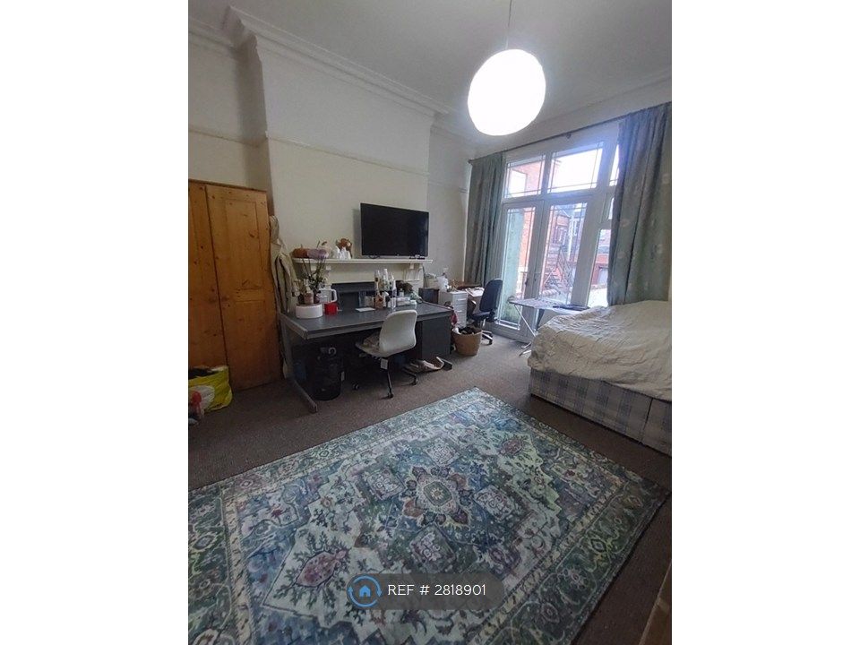 Property photo 2 of 13 Bedroom