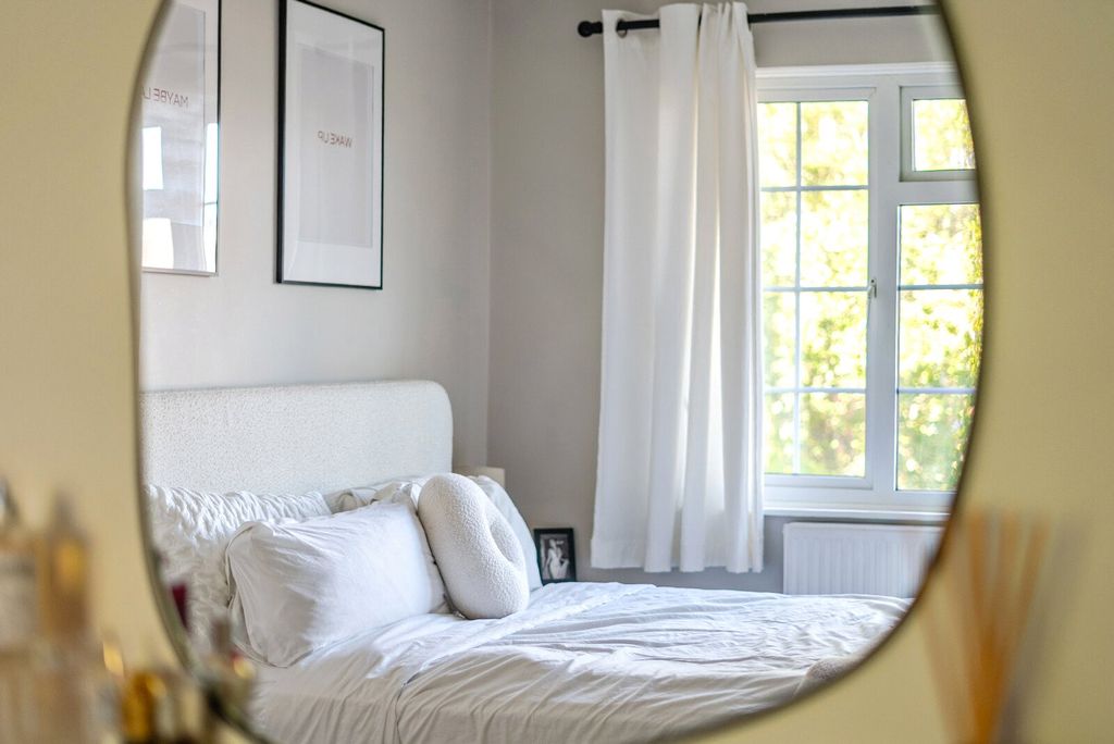 Property photo 2 of 22 1373311-7-690098F...