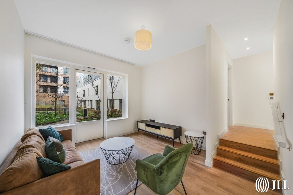 Property photo 3 of 19