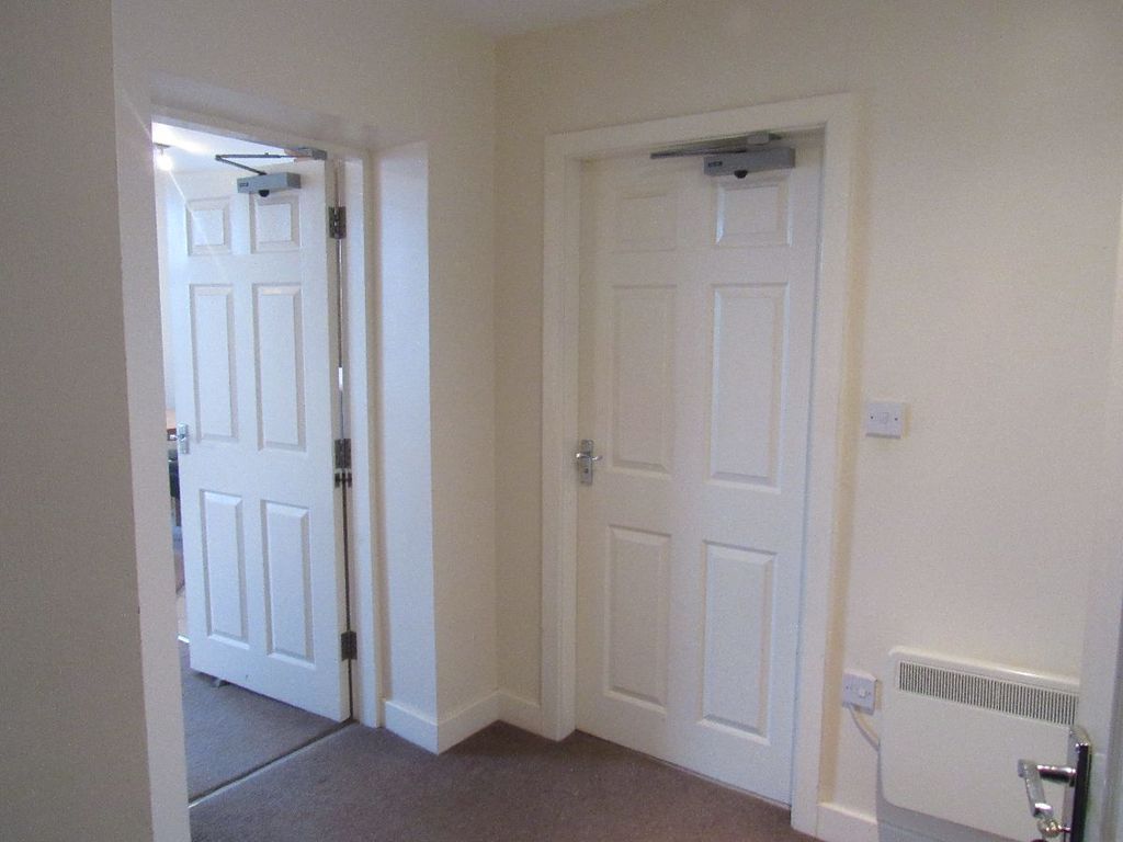 Property photo 3 of 6