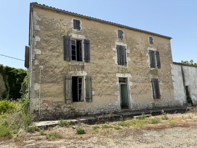 Property photo 1 of 16 Main Exterior View