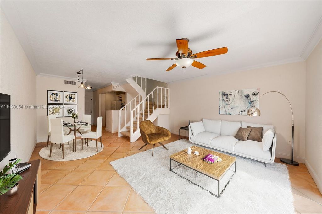 Property photo 1 of 43