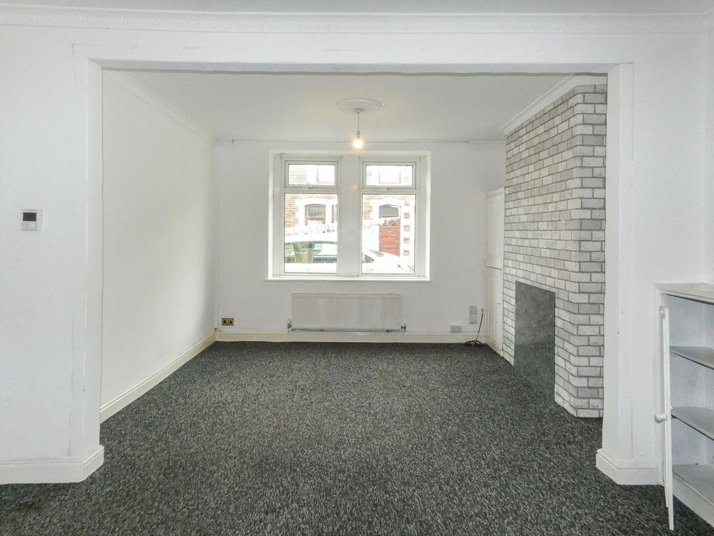 Property photo 2 of 13 Living Room