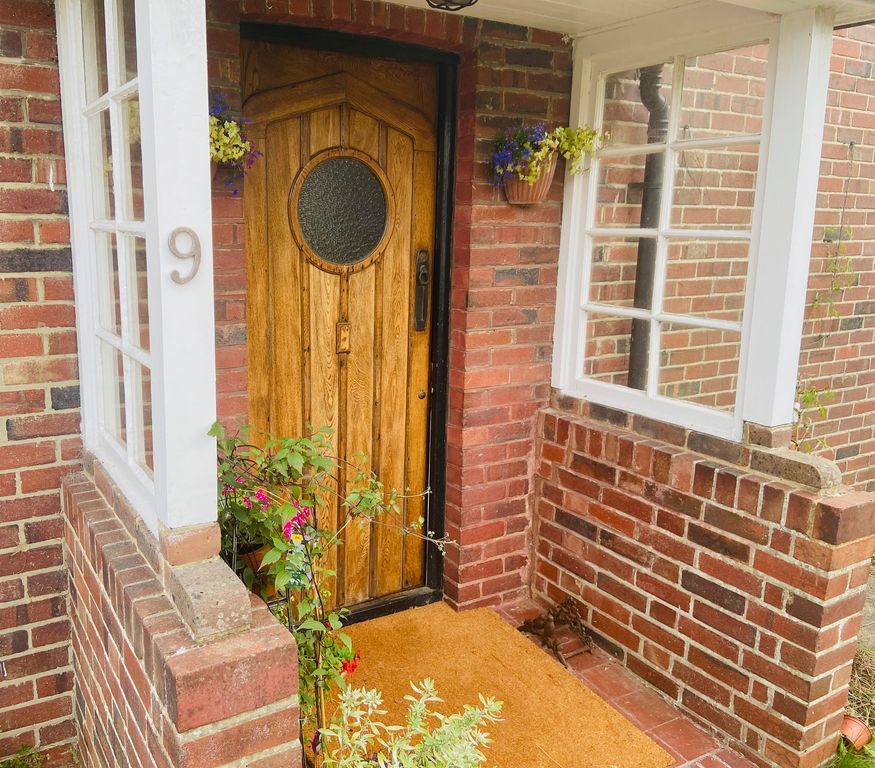 Property photo 3 of 17