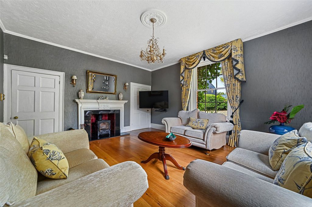 Property photo 3 of 22 Picture No. 04