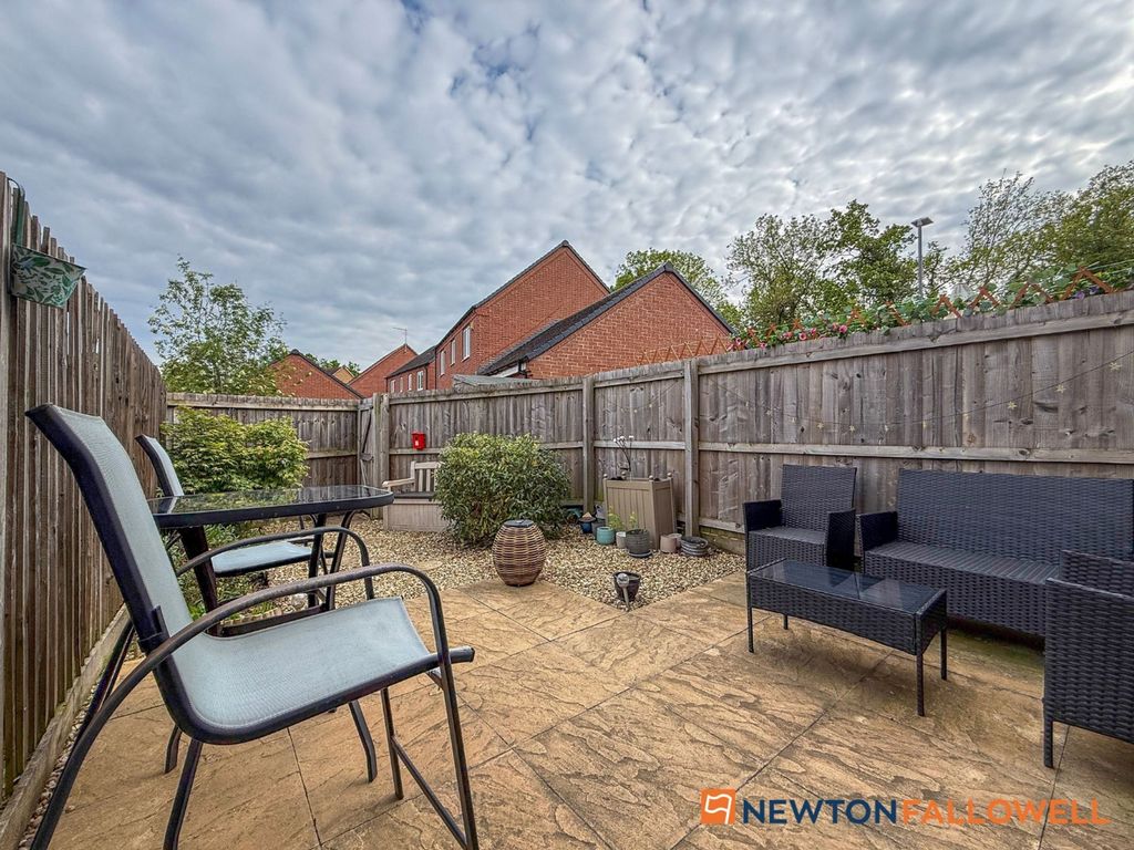 Property photo 3 of 16 Rear Garden 1