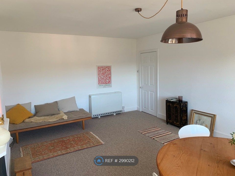 Property photo 3 of 12 Sitting/Dining Room