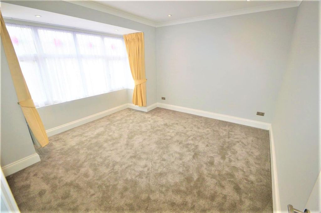 Property photo 2 of 3 Fxuelxqg1Uaaa6Sl5Htzrw.Jpg