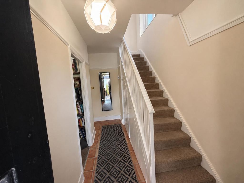 Property photo 2 of 14 2.Png