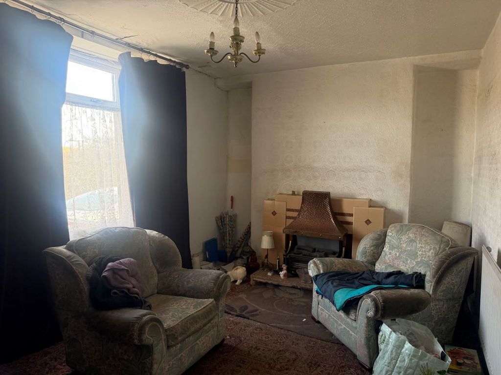 Property photo 3 of 26