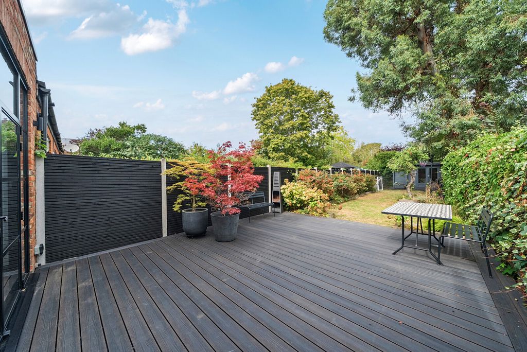 Property photo 3 of 30 1521618-30-1A0Af0...