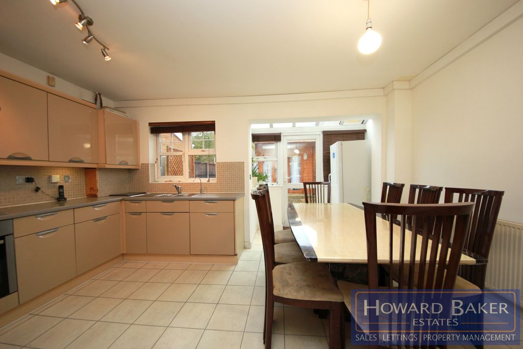 Property photo 1 of 11 Img_349_13_Original