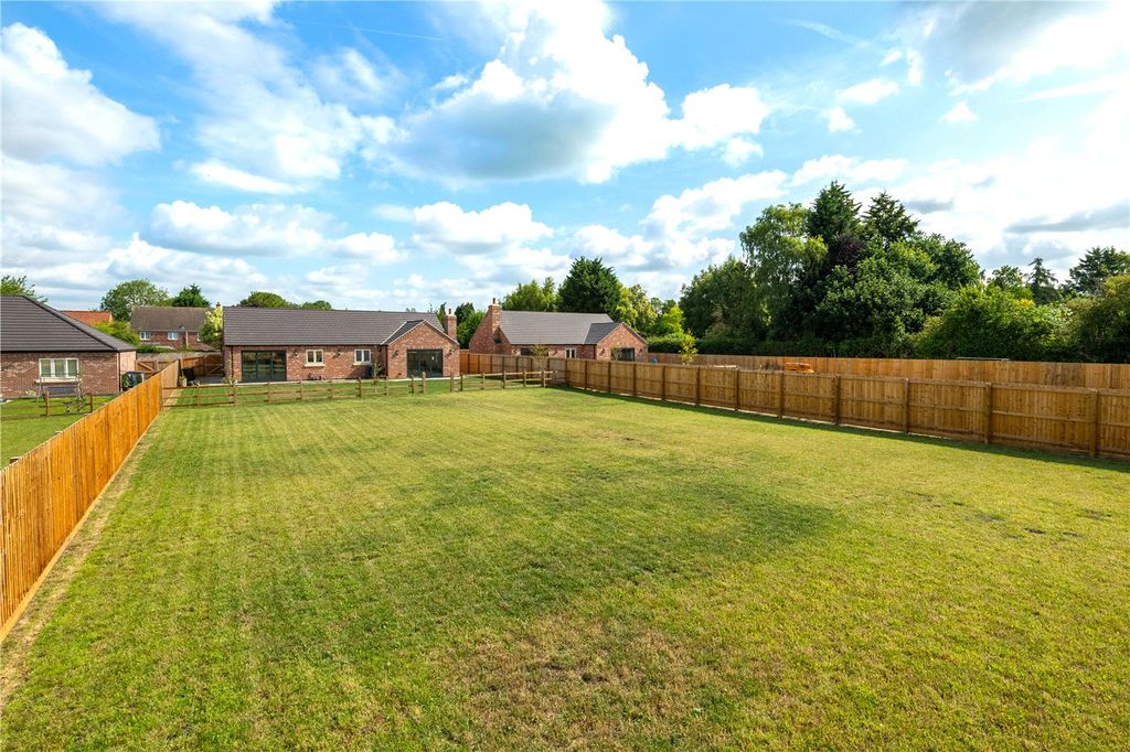 Property photo 2 of 14 Picture No. 06