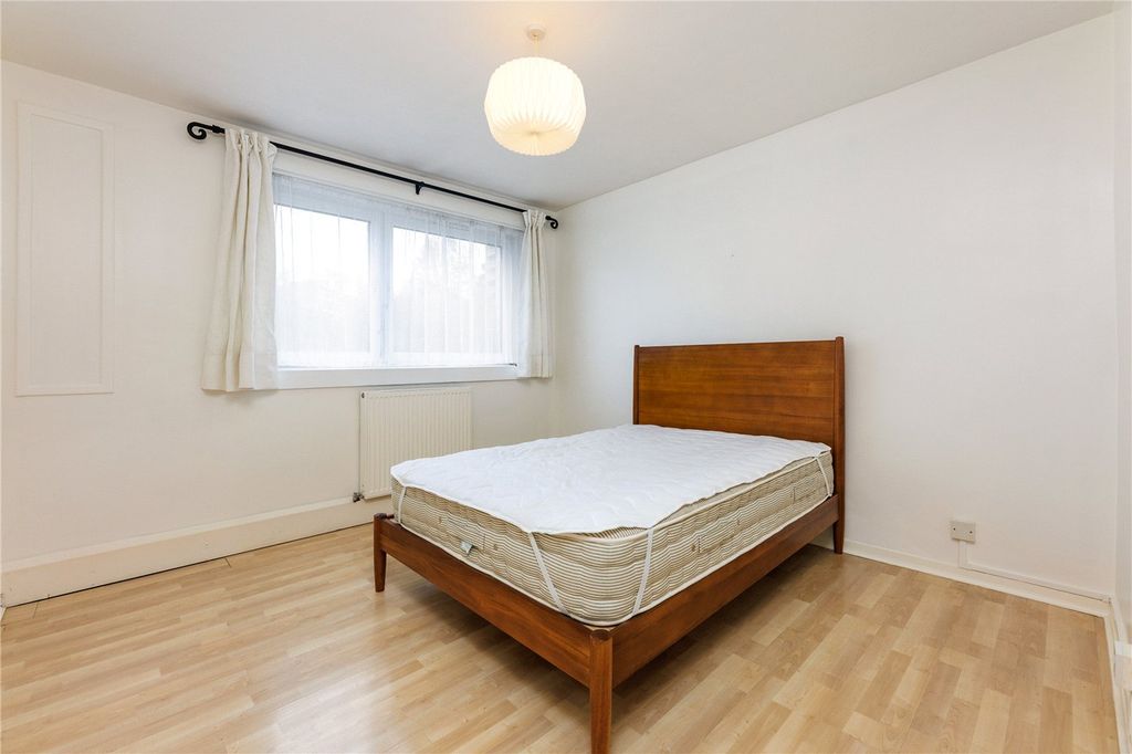 Property photo 3 of 5 Picture No. 01