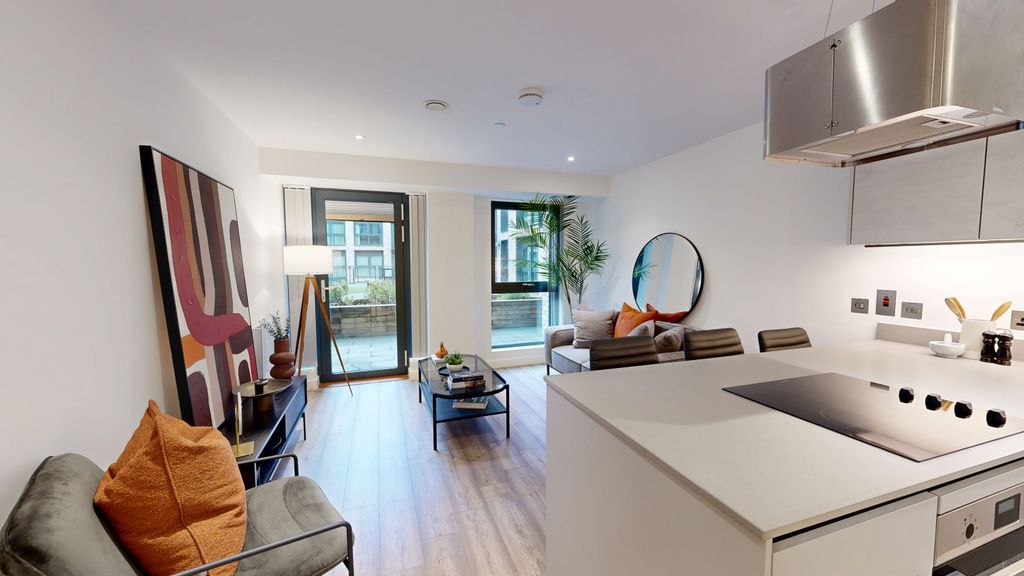 Property photo 1 of 12