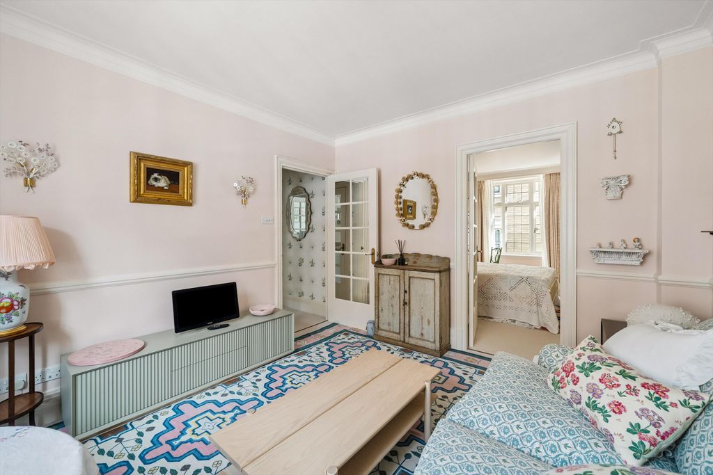 Property photo 3 of 8 Image