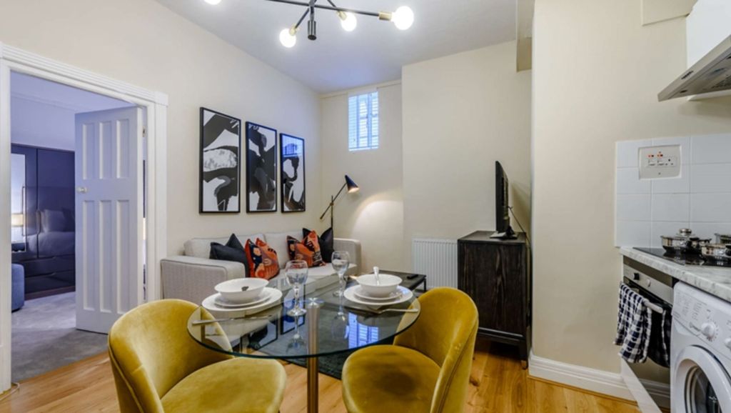 Property photo 1 of 7