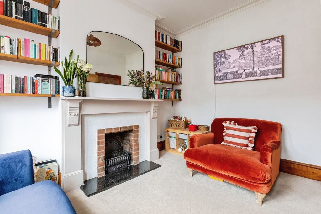 Property photo 3 of 21 Pbox-Img.Jpg