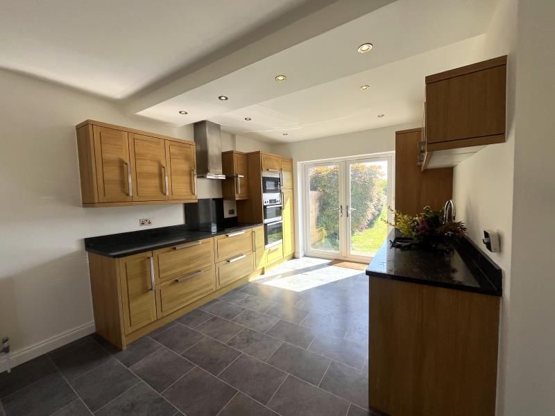 Property photo 3 of 25