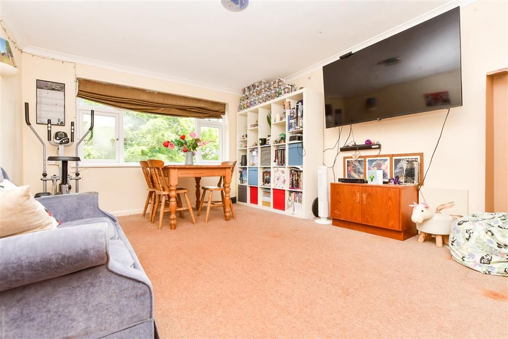 Property photo 1 of 13 Lounge/Dining Area