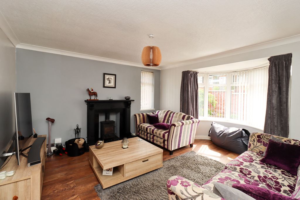 Property photo 2 of 22