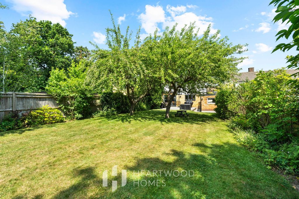 Property photo 2 of 25