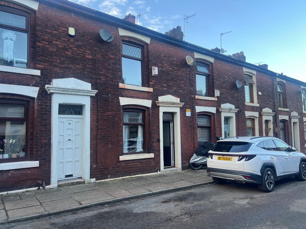 Property photo 1 of 6