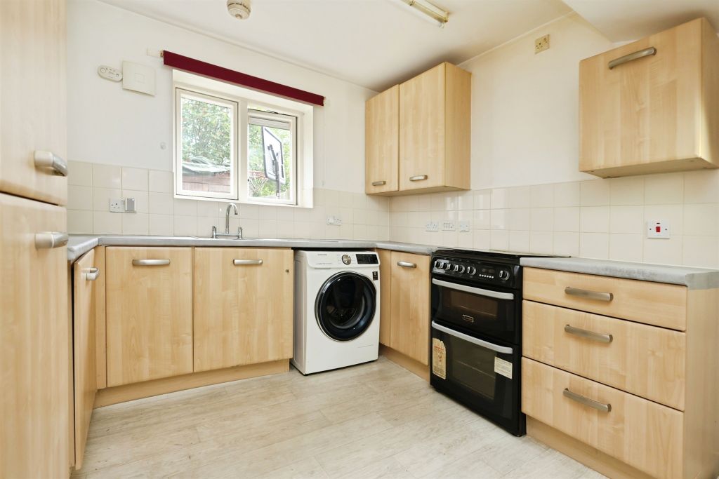 Property photo 2 of 16