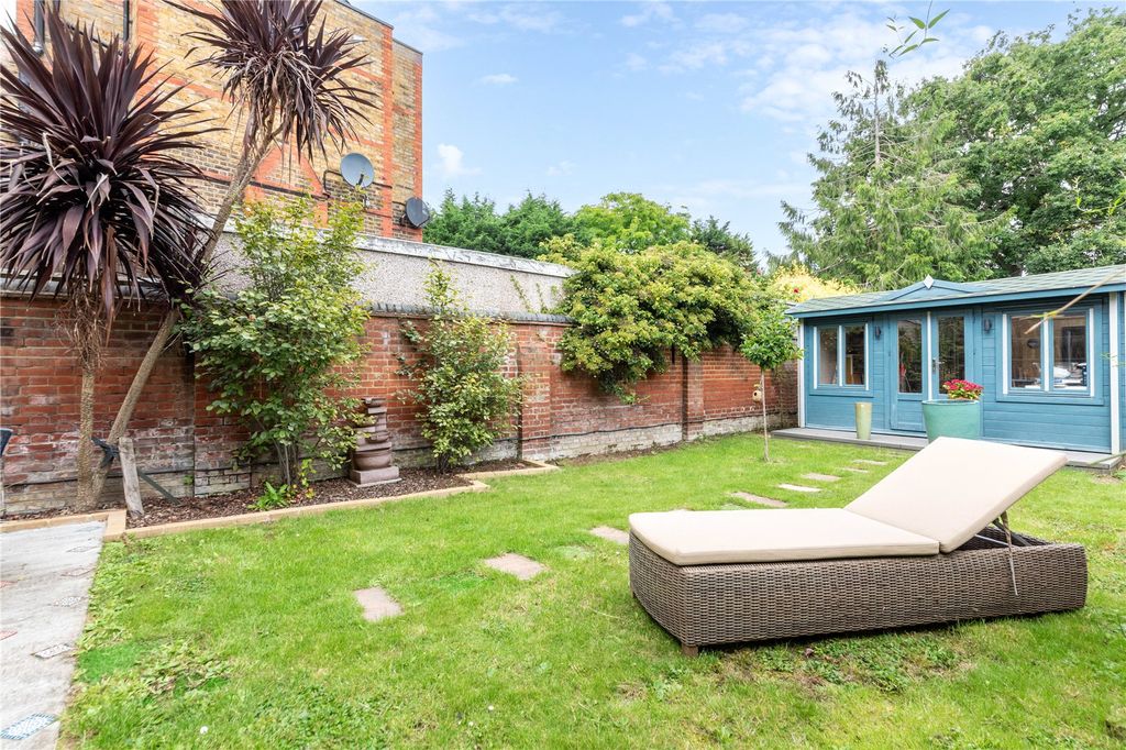 Property photo 3 of 13 Picture No. 24