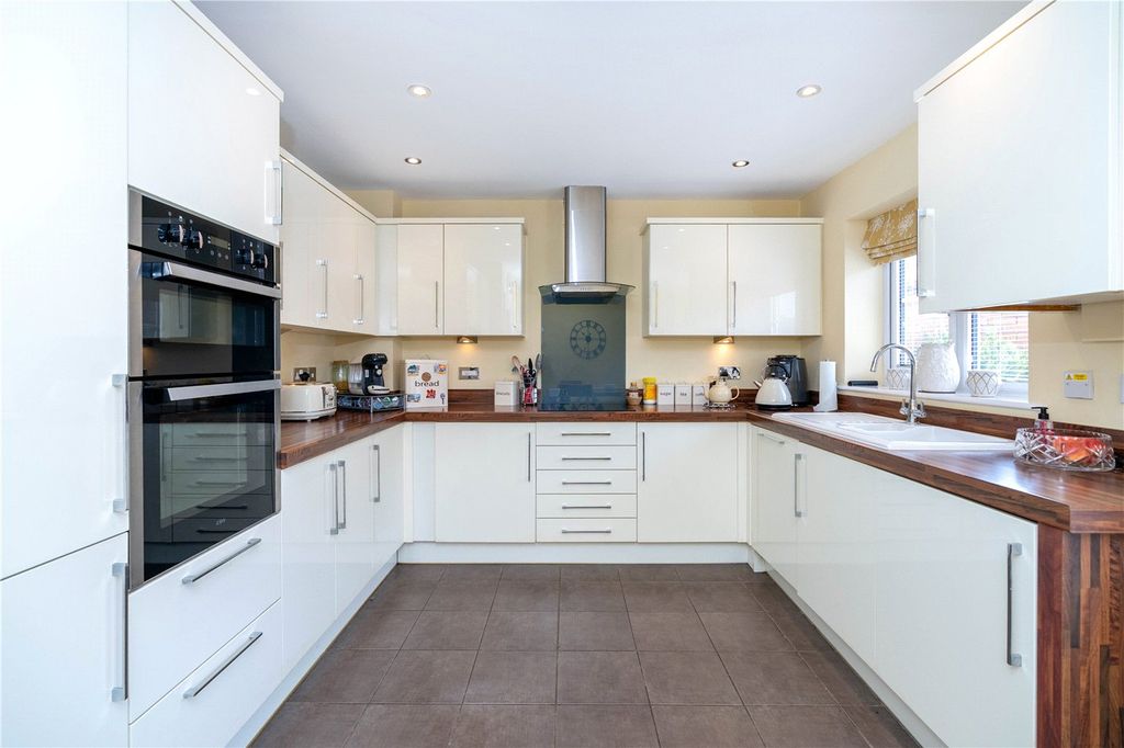 Property photo 3 of 14 Picture No. 08