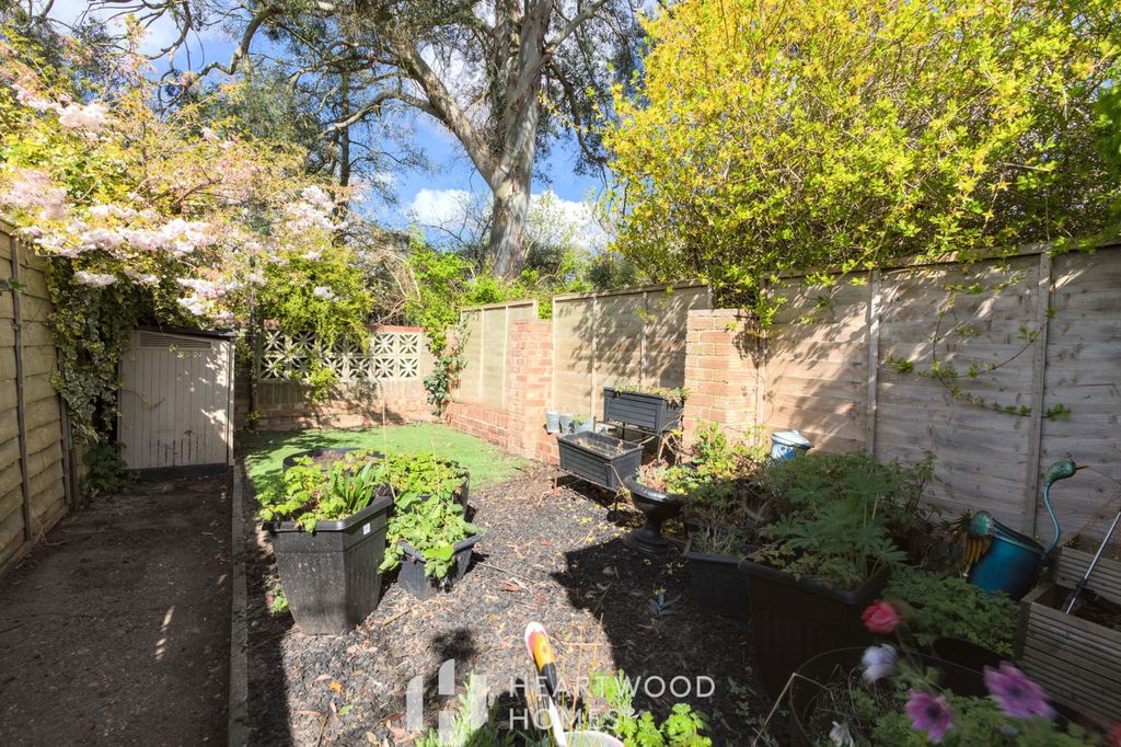 Property photo 2 of 16