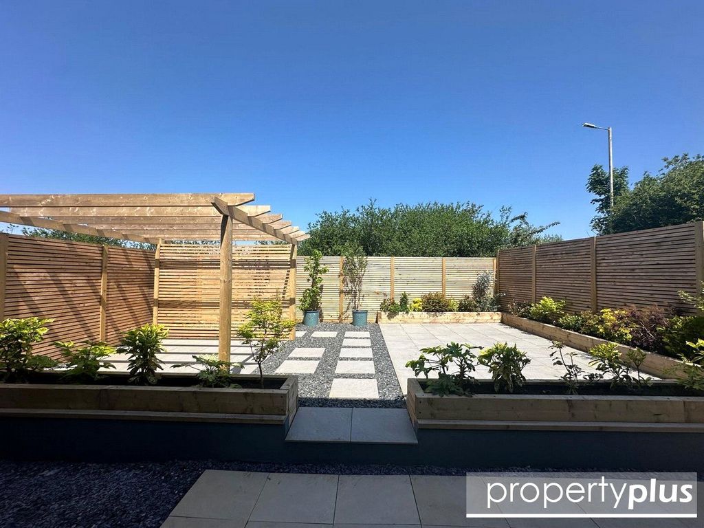 Property photo 3 of 35 Picture No. 06