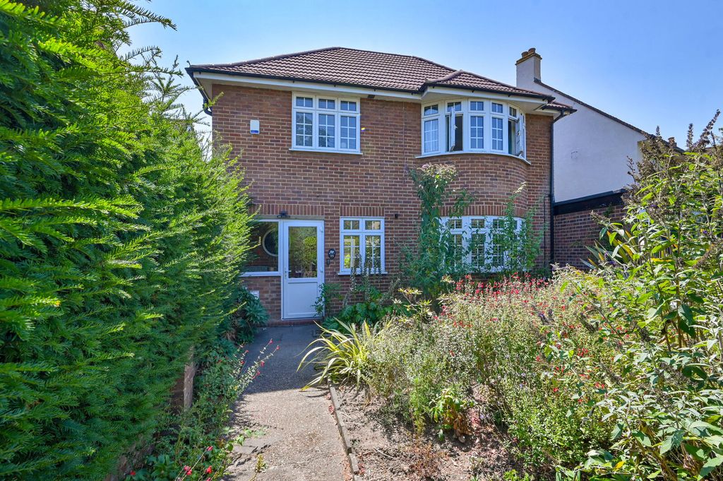 Property photo 1 of 16