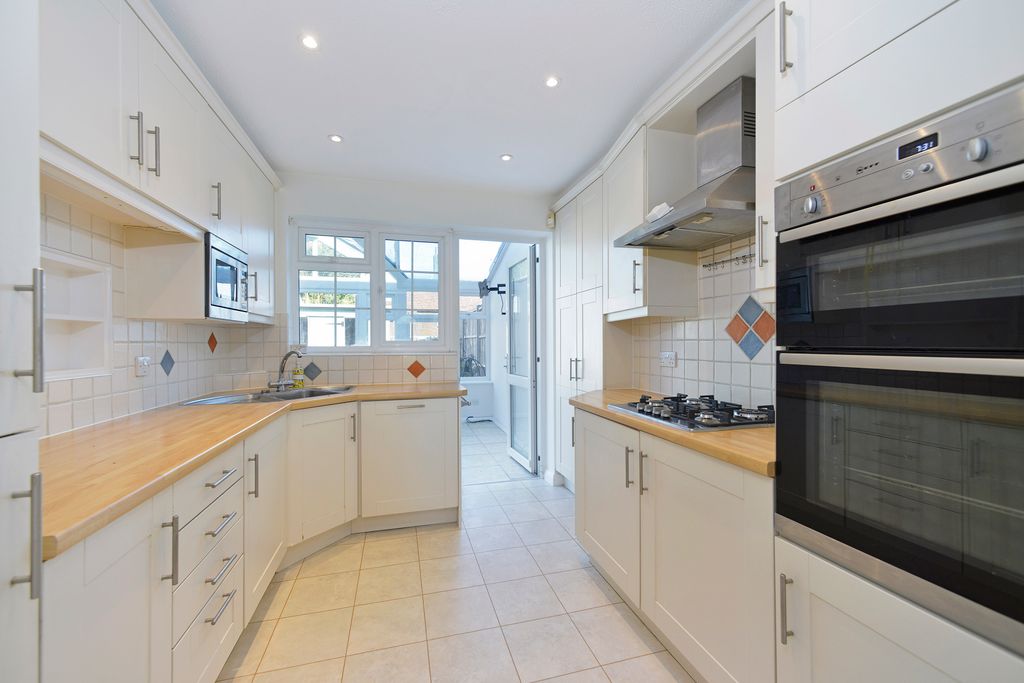 Property photo 2 of 15