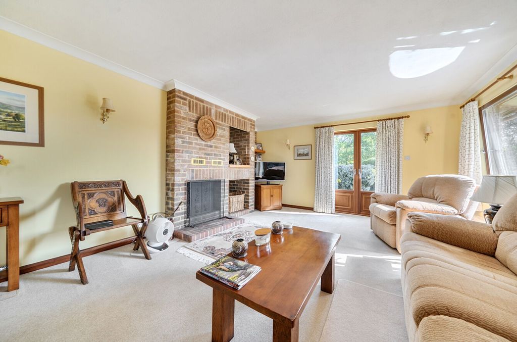 Property photo 2 of 38