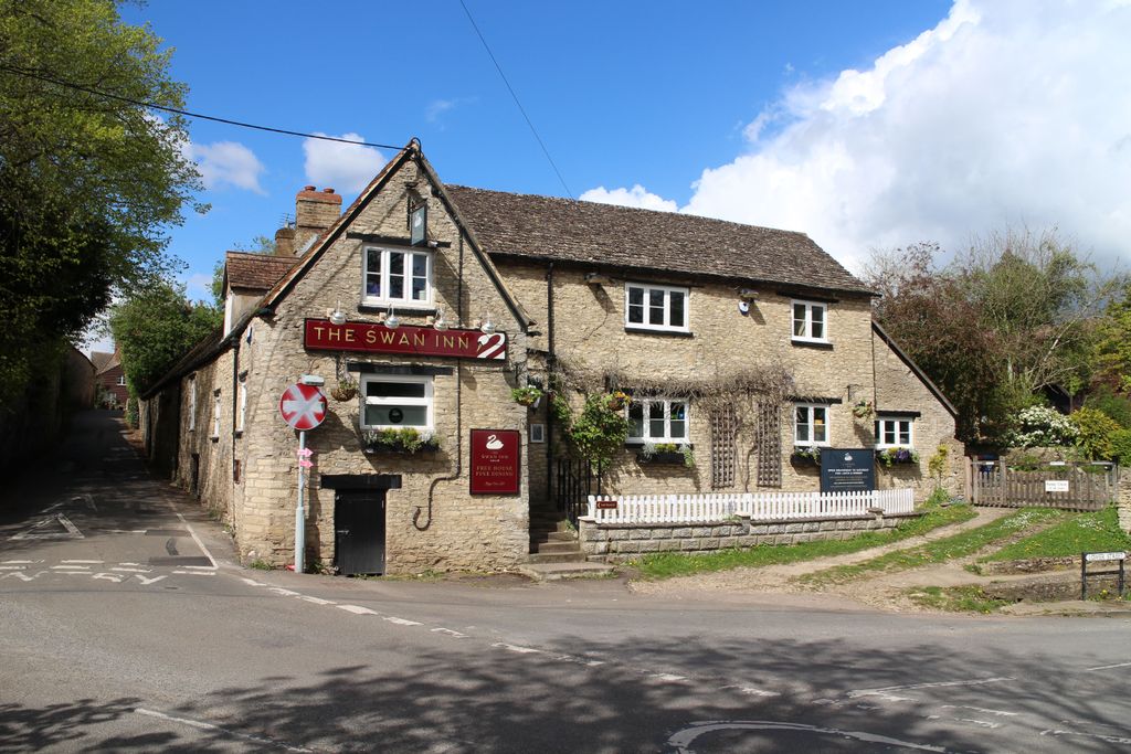 Property photo 1 of 7