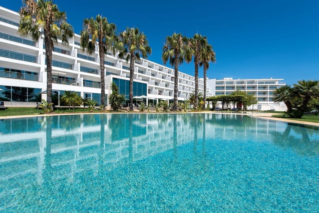 Property photo 3 of 29