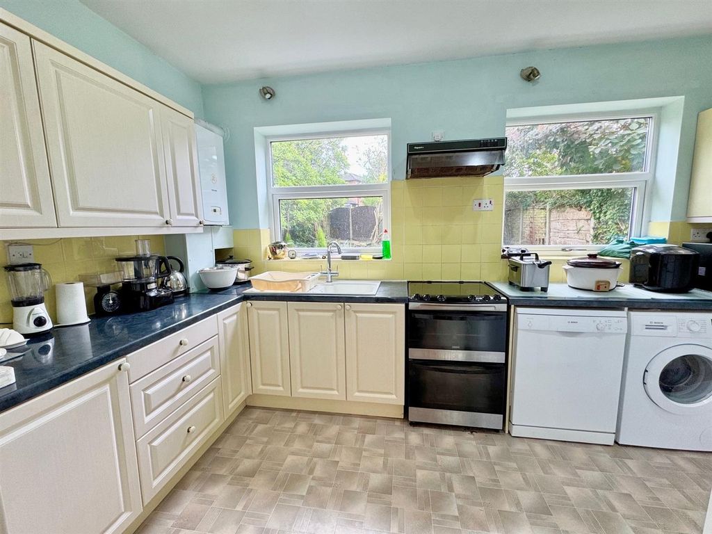 Property photo 2 of 14 Three.Jpg