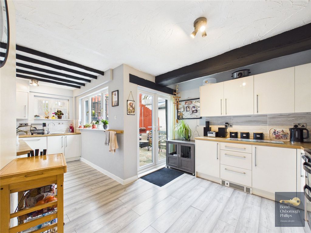 Property photo 2 of 20 Picture No. 04