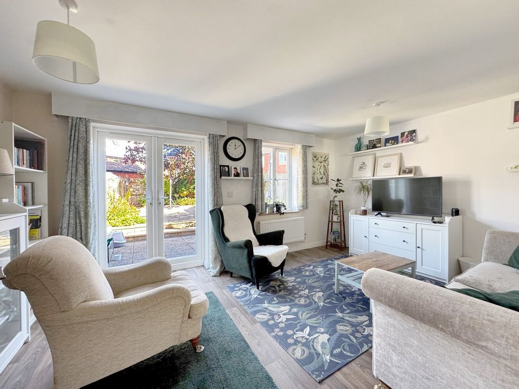 Property photo 3 of 13