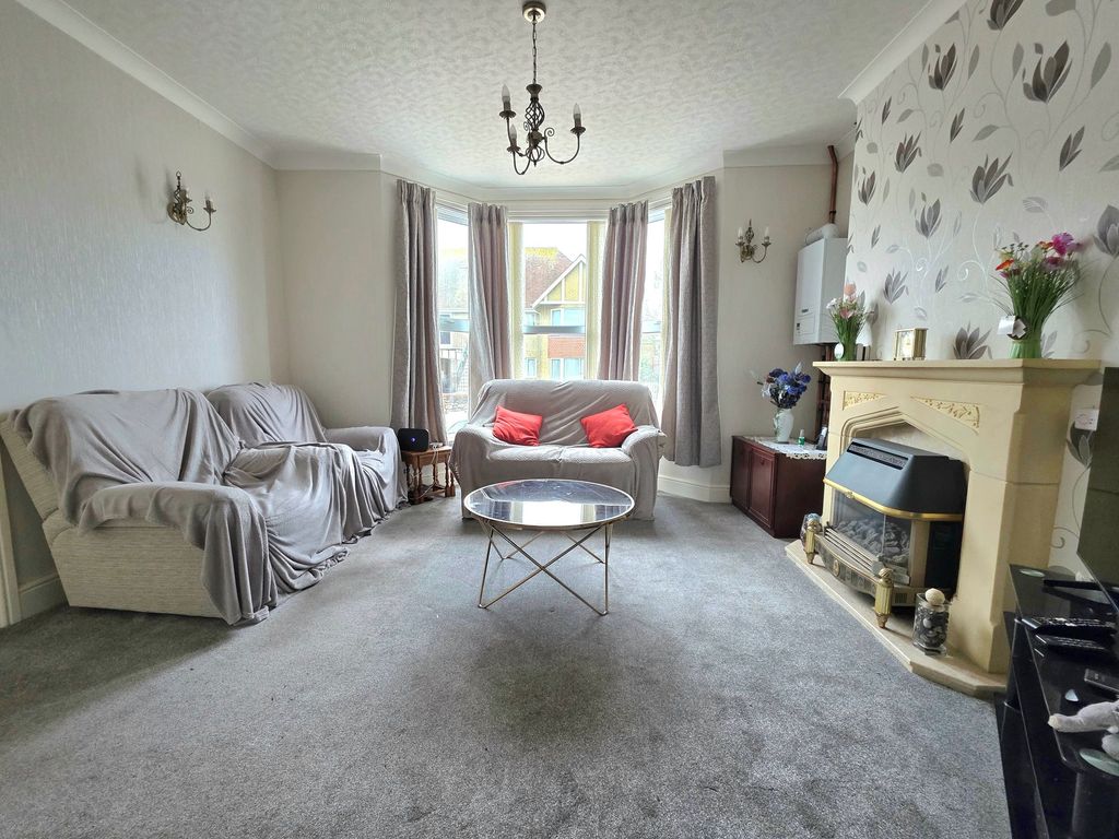 Property photo 3 of 30