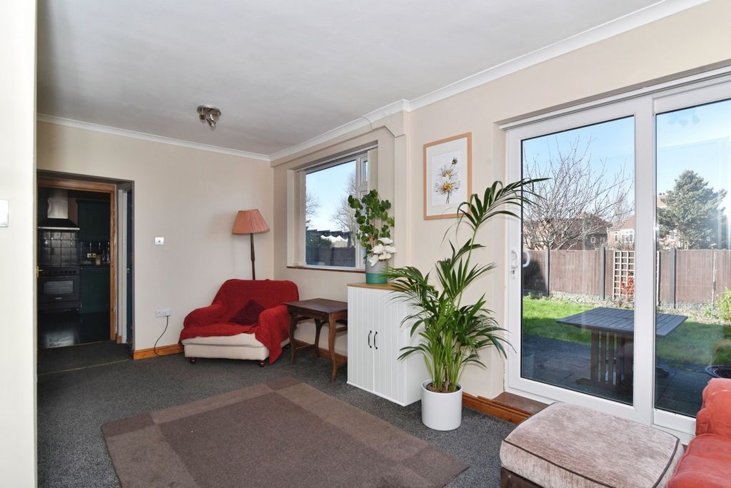 Property photo 2 of 20 Pbox-Img.Jpg