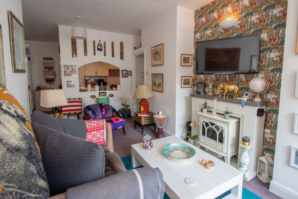 Property photo 2 of 16