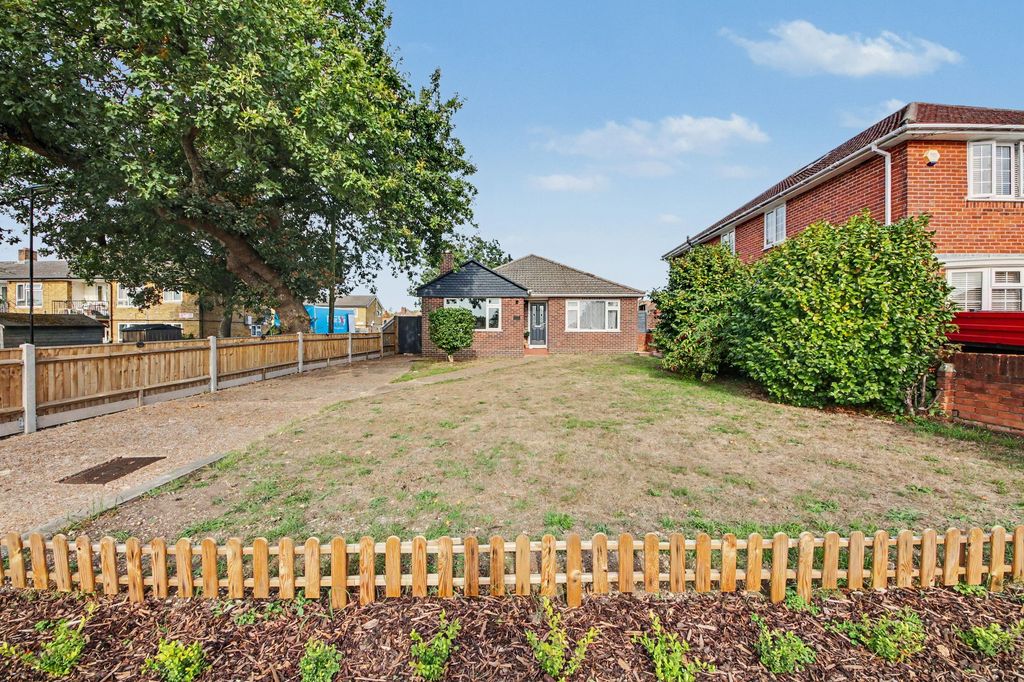 Property photo 3 of 14