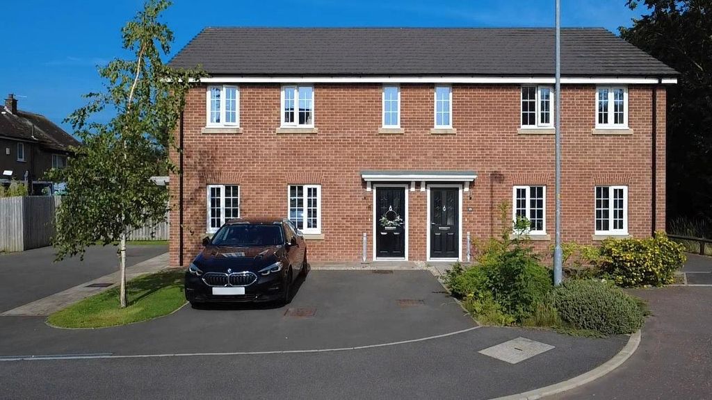 Property photo 1 of 11 Front.Jpg