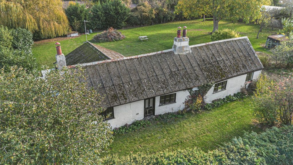 Property photo 3 of 23