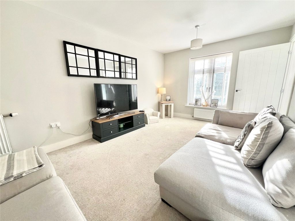 Property photo 3 of 30 Picture No. 14