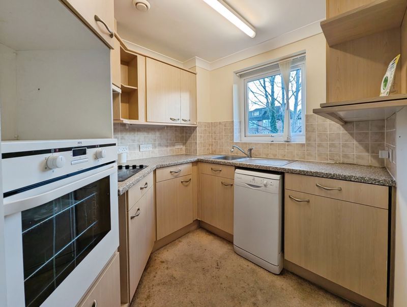 Property photo 3 of 7 Photo 5