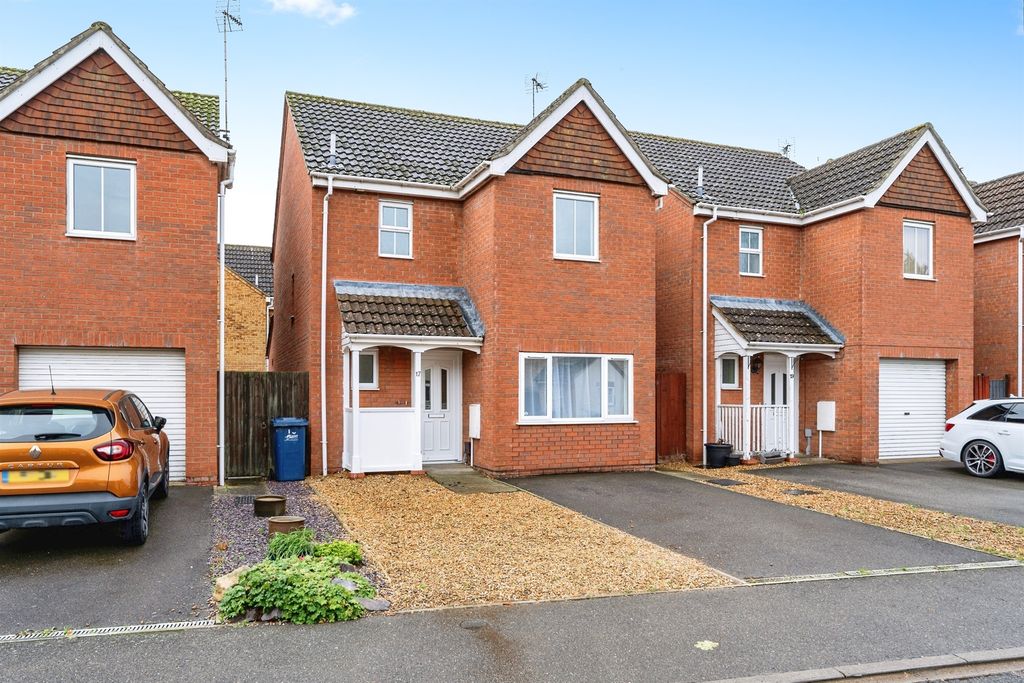 Property photo 1 of 17