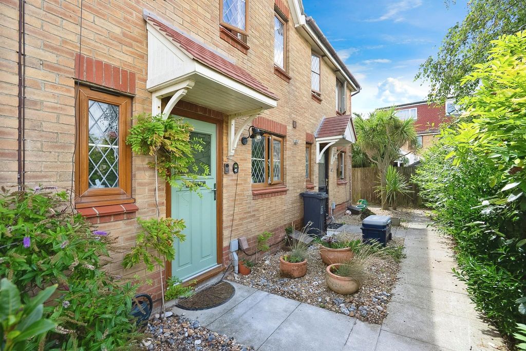 Property photo 1 of 16